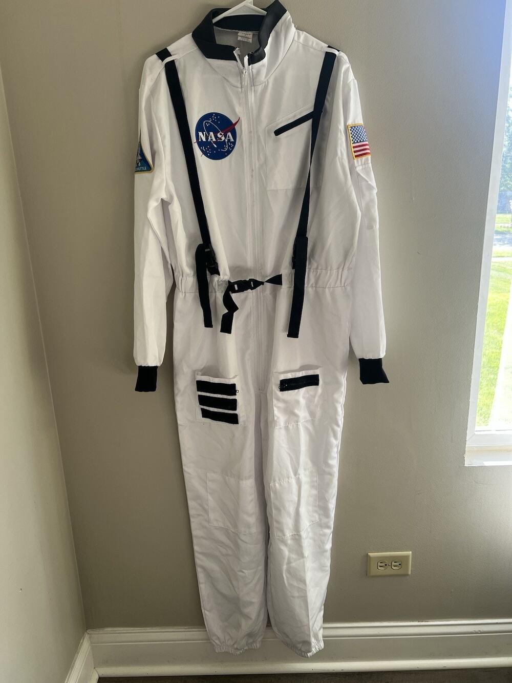 Spirit NASA Astronaut Costume Medium White Space Suit Jumpsuit